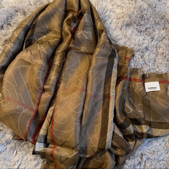 Burberry monogram check scarf - Picture 8 of 13